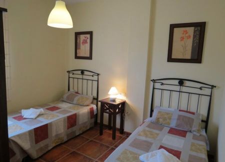 FOUR BEDROOMED HOUSE NEAR FRIGILIANA FOR LONG TERM RENTAL - Photo 5