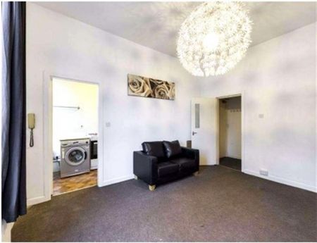 1 Bedroom Terraced To Let - Photo 3