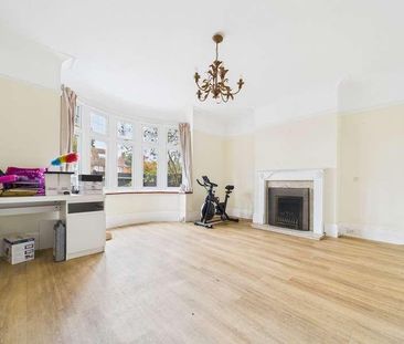 Downshire Square, Reading, RG1 - Photo 1