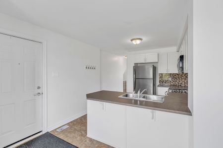For Lease - 2382 ESPRIT Drive Unit# 10, Orleans - Cumberland and Area, Ontario - Photo 5