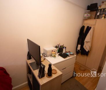 Bournemouth Malmesbury Park Road Charminster, BH8, Dorset - Photo 3