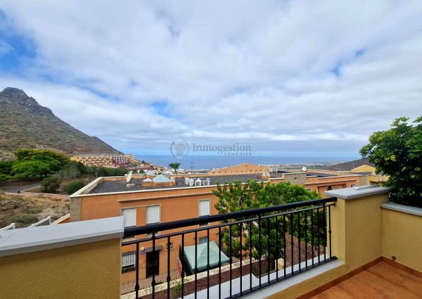 2 Bedroom apartment for rental in Torviscas Alto