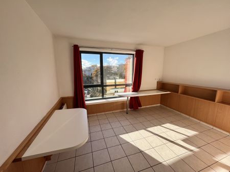 Location Appartement 1 pièce 21m² RODEZ 12000 - Photo 2