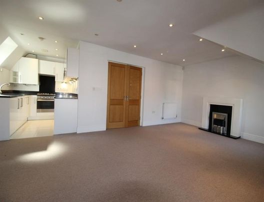 2 Bedroom Apartment To Let - Photo 1