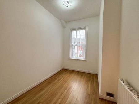 3 bedroom terraced house to rent - Photo 4