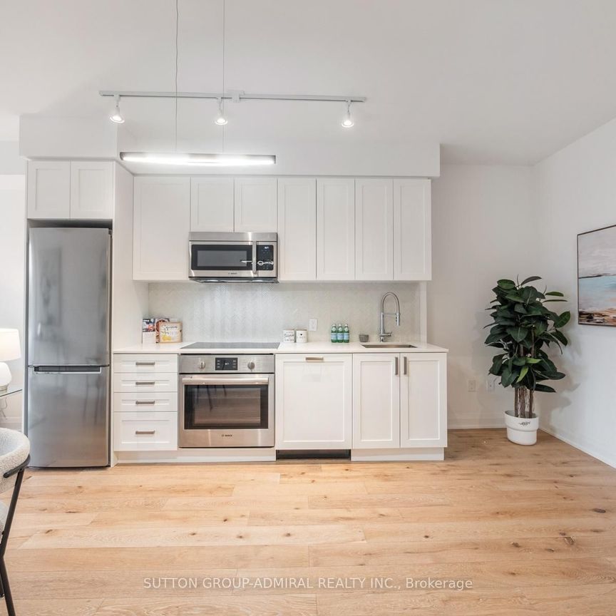 For Lease - 293 The Kingsway N/A Unit# 218, Toronto, Ontario - Photo 1