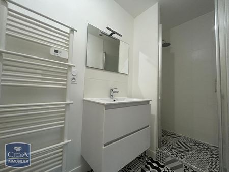 Location Appartement 3 pièces 48m² CHAMBERY 73000 - Photo 4
