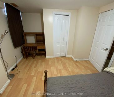 73 Carisbrooke Square #Lower - Photo 4