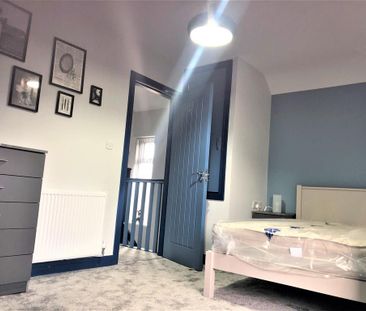 1 bedroom in a house share to rent - Photo 4
