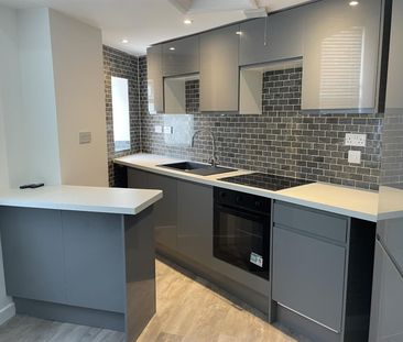 Roath Court Place, Cardiff - Photo 3