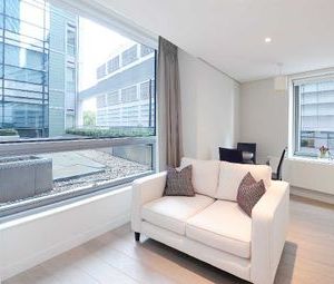 3 Bedrooms Flat to rent in Harbet Road, London W2 | £ 995 - Photo 1