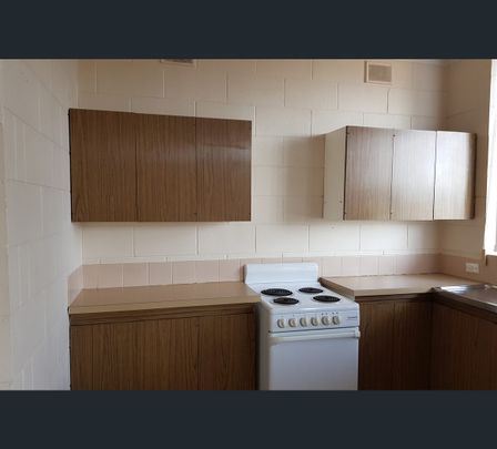 9/2 Kleeman Street, Whyalla, SA 5600 - Photo 1