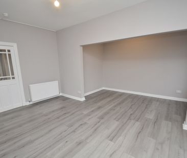 2 bed ground floor flat to rent in Midcroft Avenue, Glasgow, G44 - Photo 2