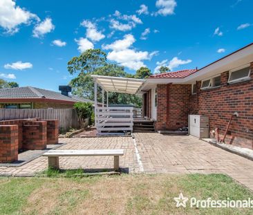 8 Greenaway Drive, Ferntree Gully VIC 3156 - Photo 5