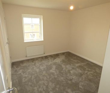 3 bedroom detached house to rent - Photo 2