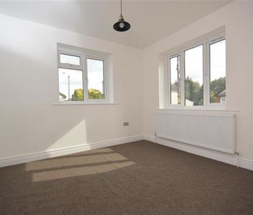 3 bedroom bungalow to rent - Photo 3
