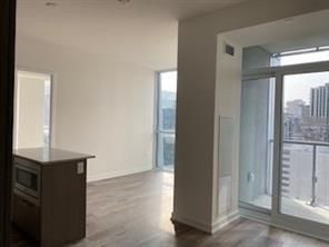 For Lease - 1 Yorkville Avenue Unit# 1502, Toronto, Ontario - Photo 2