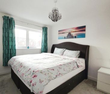 3 bedroom detached house to rent - Photo 3