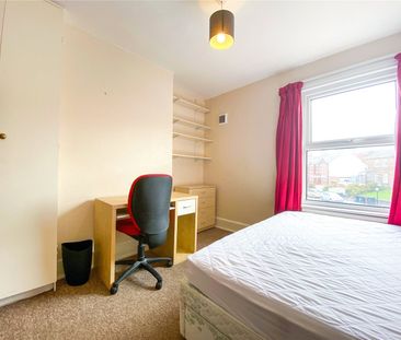 5 bedroom terraced house to rent - Photo 4