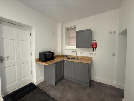 Studio to rent - Photo 3