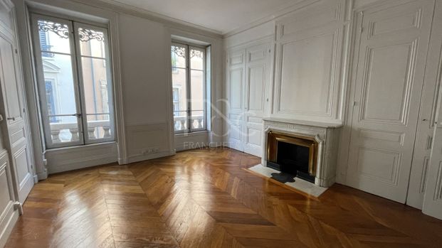 T2 de 58 m² - rue Emile Zola Lyon 2ème - Photo 1