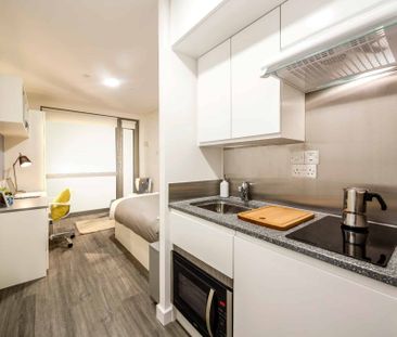 Bronze Studio Mid Level - Photo 5