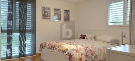 MODERN AND SPACIOUS - Photo 2