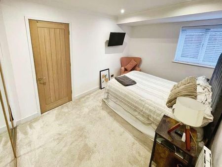 Iestynian Avenue, Cardiff, CF11 - Photo 2