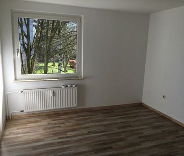 Nette Nachbarn gesucht! Kleine Wohnung in Rünthe, frisch renoviert - Foto 1