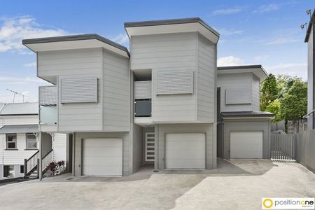 Modern Townhouse, Generous in Size, So Close to the University of Qld, QUT and CBD! - Photo 3