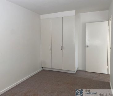 Ground-floor apartment! - Photo 2