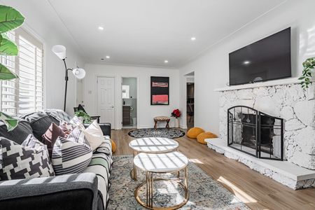 For Lease - 43 Maple Avenue, Mississauga, Ontario - Photo 2