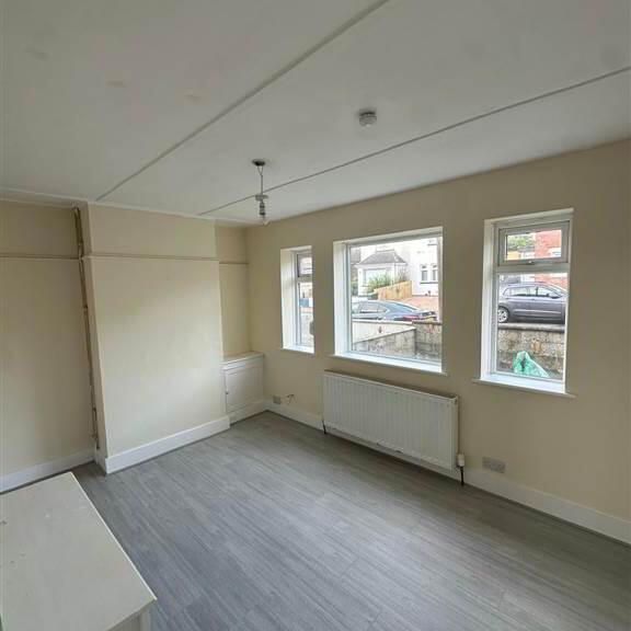 187 Joanmount Gardens, Belfast, BT14 6PA - Photo 1