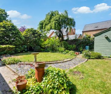 3 bed detached house to rent in Freshland Road, Maidstone, ME16 - Photo 2