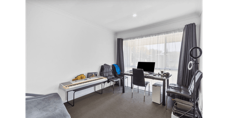 STYLISHLY UPDATED FAMILY HOME WITH SOLAR SAVINGS - Photo 5