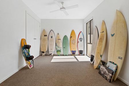 Style and Functionality Riverfront living in Coomera Waters! - Photo 3