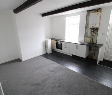 2 bedroom terraced house to rent - Photo 2