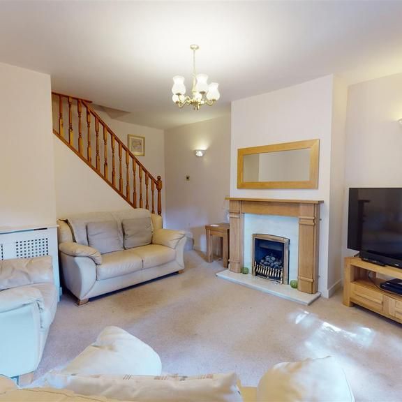 3 bedroom end of terrace house to rent - Photo 1