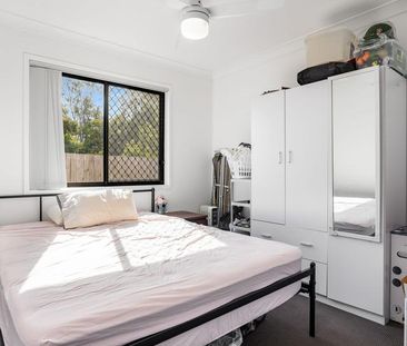 1/55 Fedrick st Charming, Comfortable Living Starts Here - Photo 4