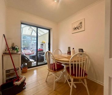 3 bedroom semi-detached house to rent - Photo 3