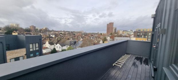 2 bedroom flat to rent - Photo 1