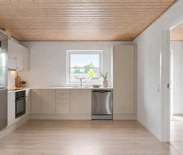 Moderne 4-værelses rækkehus til leje i Lindved – med egen have og t... - Foto 6