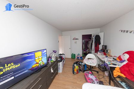 1267 Chateaubriand - Photo 5