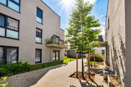 Moderne 3 Zimmer Wohnung mit Balkon im Grünen! - Foto 3