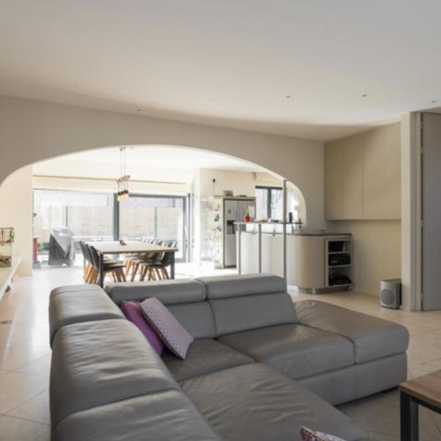 Tout savoir sur cette maison à Kraainem, à Kraainem - Foto 1