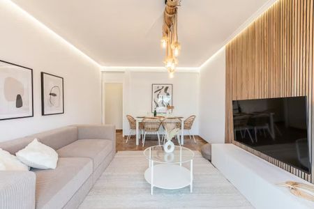 Avinguda de Peris i Valero, Valencia, Valencian Community 46006 - Photo 4