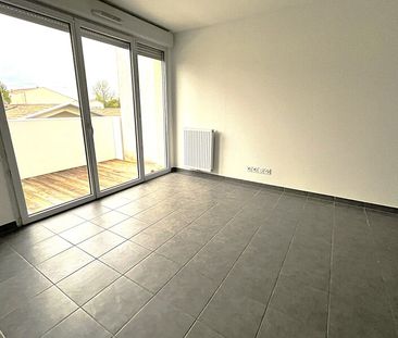 Location Appartement 2 pièces 39m² ST ANDRE DE CUBZAC 33240 - Photo 1