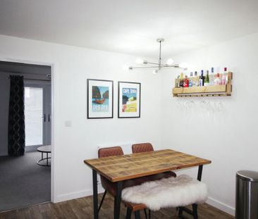 3 bedroom semi-detached house to rent - Photo 3