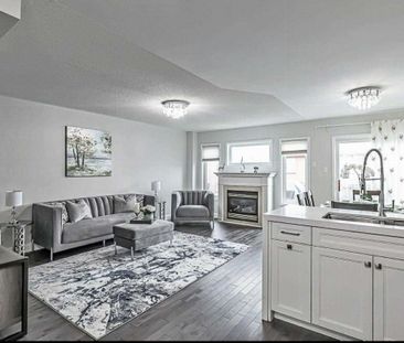 For Lease - 66 Coleridge Drive, Newmarket, Ontario - Photo 3