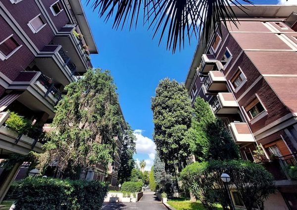 Via Fossato di Vico, Rome, Lazio 00100